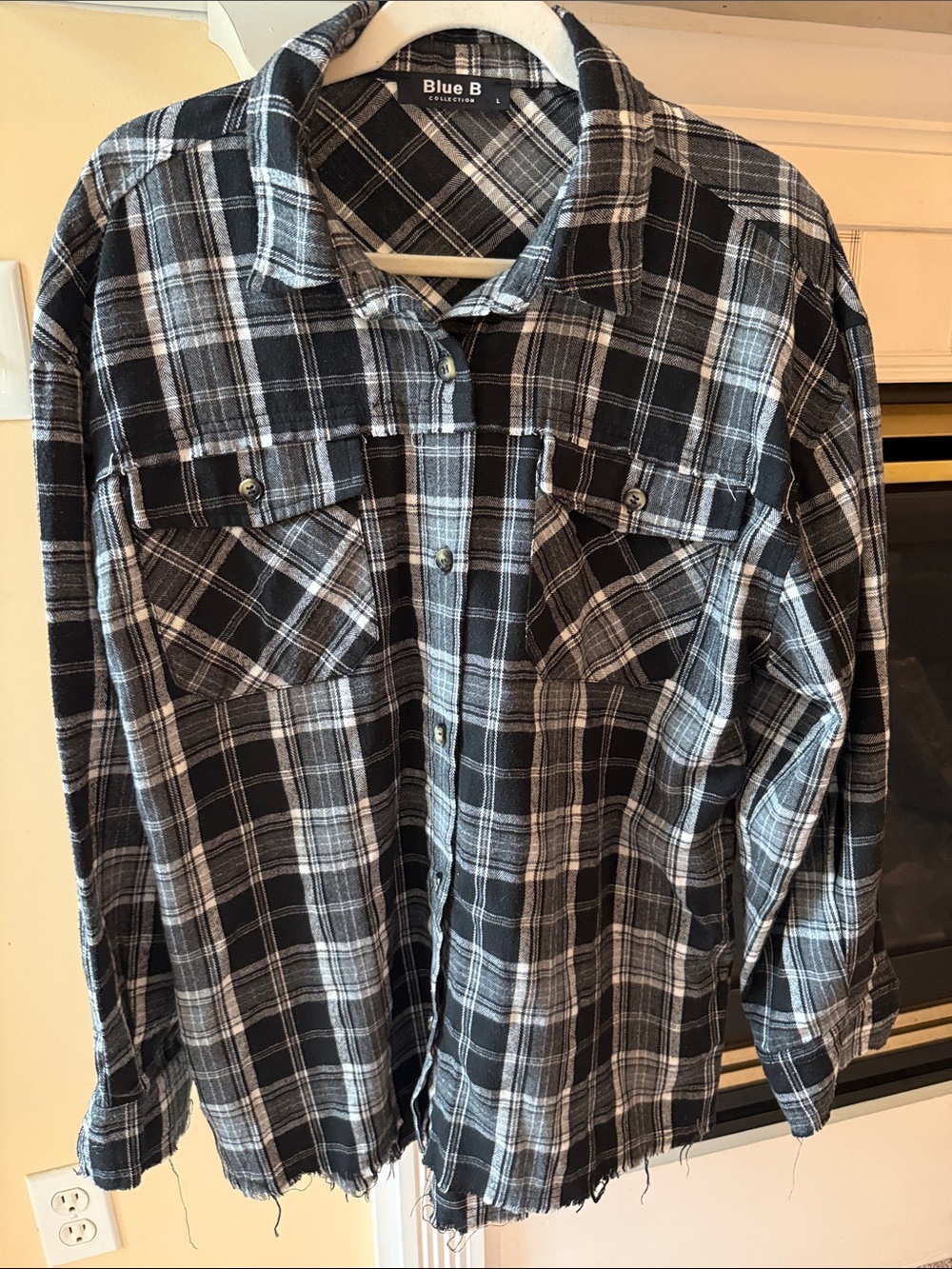 Blue B Women’s Black & Gray Plaid Button-Down flannel Shirt raw edges boutique